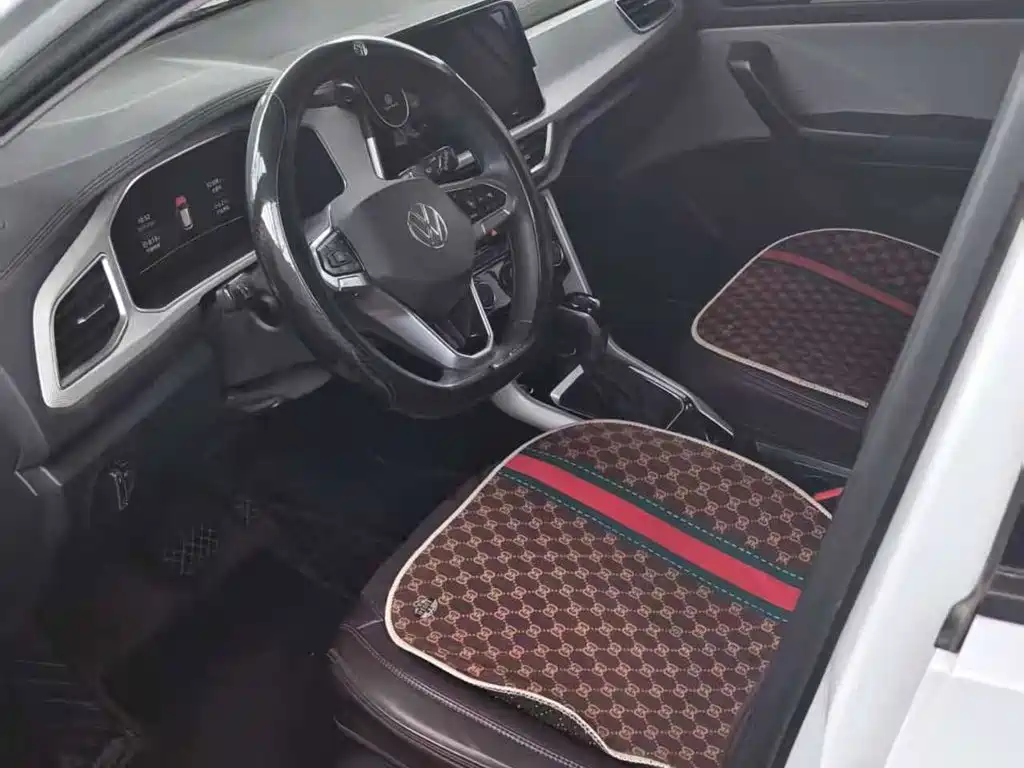Volkswagen T-Roc 2023 — фото 12
