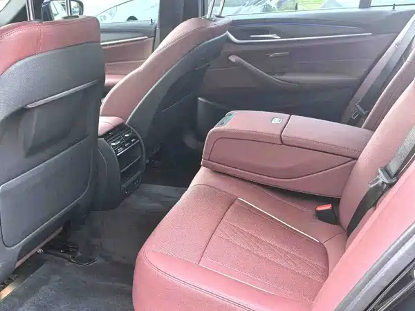 BMW 5 Series 2022