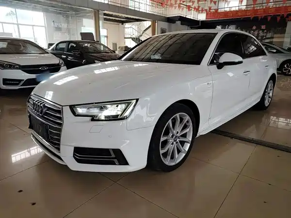 Audi A4L 2018