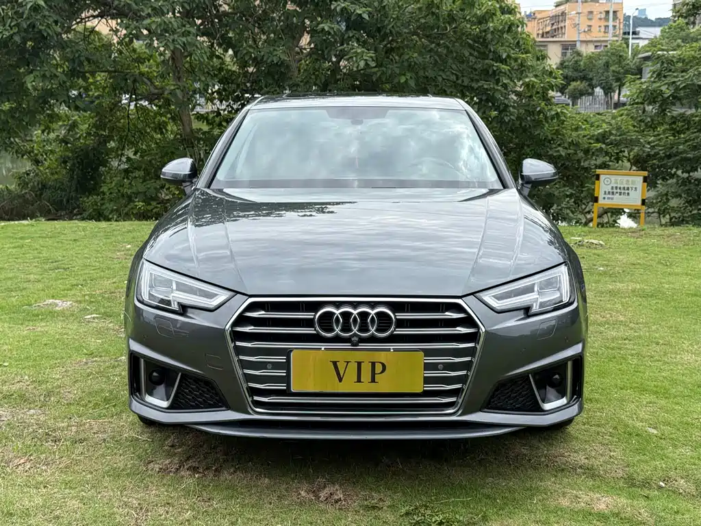 Audi A4L 2019 — фото 2