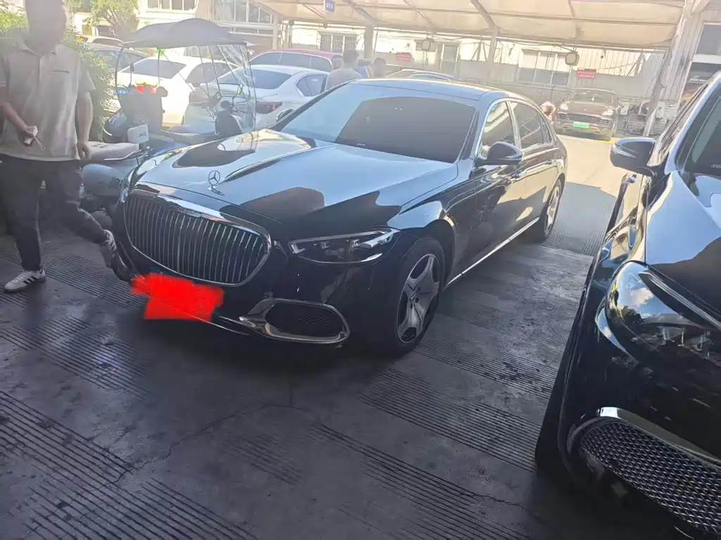 Mercedes-Benz Maybach S-Class 2024