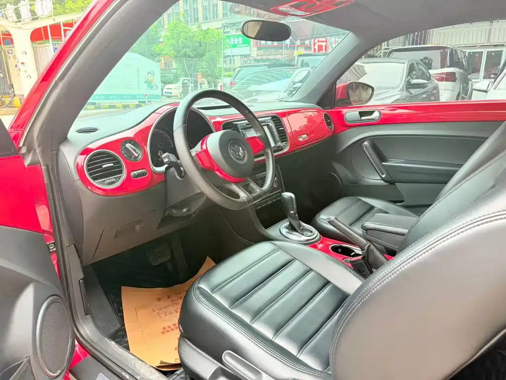Volkswagen Beetle 2015