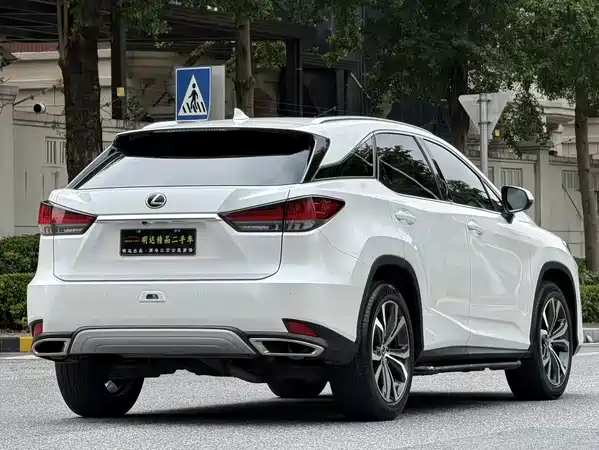 Lexus RX 2020
