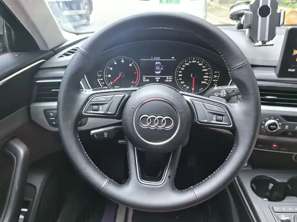 Audi A4L 2017 — фото 28
