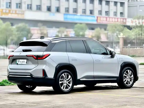 NIO ES6 2021