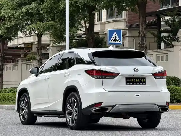 Lexus RX 2020