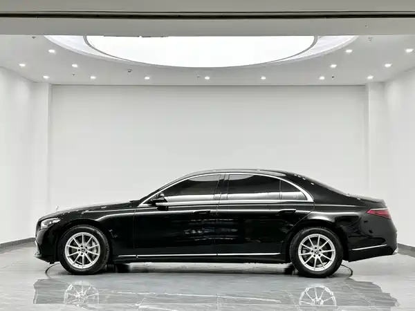 Mercedes-Benz S-Class 2021