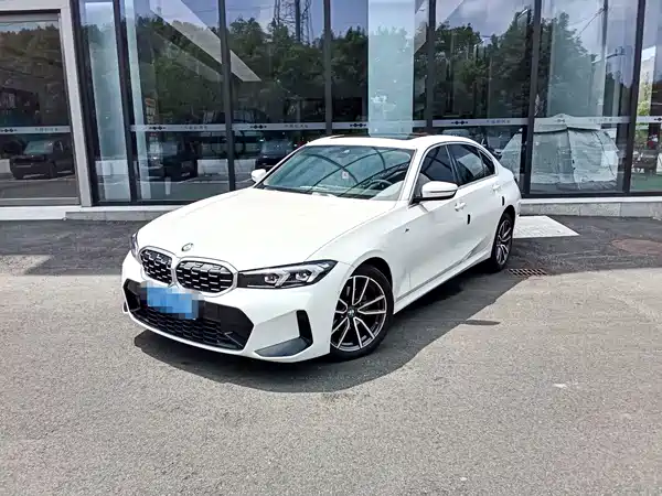 BMW 3 Series 2023