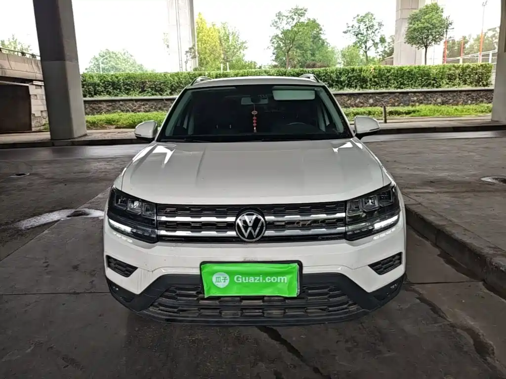 Volkswagen Tharu 2020