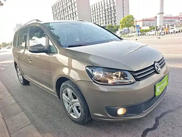 Volkswagen Touran 2016