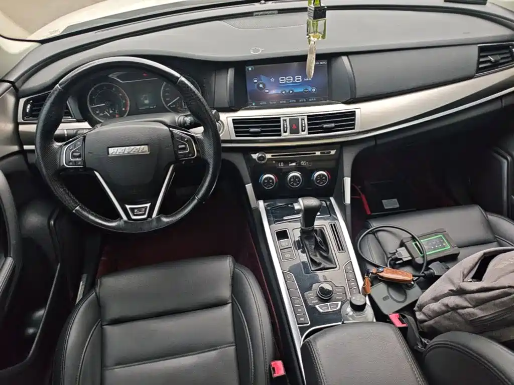 Haval H7 2017 — фото 10
