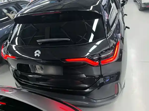 NIO ES6 2020