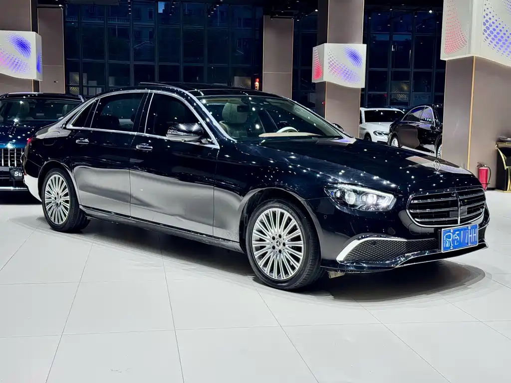 Mercedes-Benz E-Class 2021