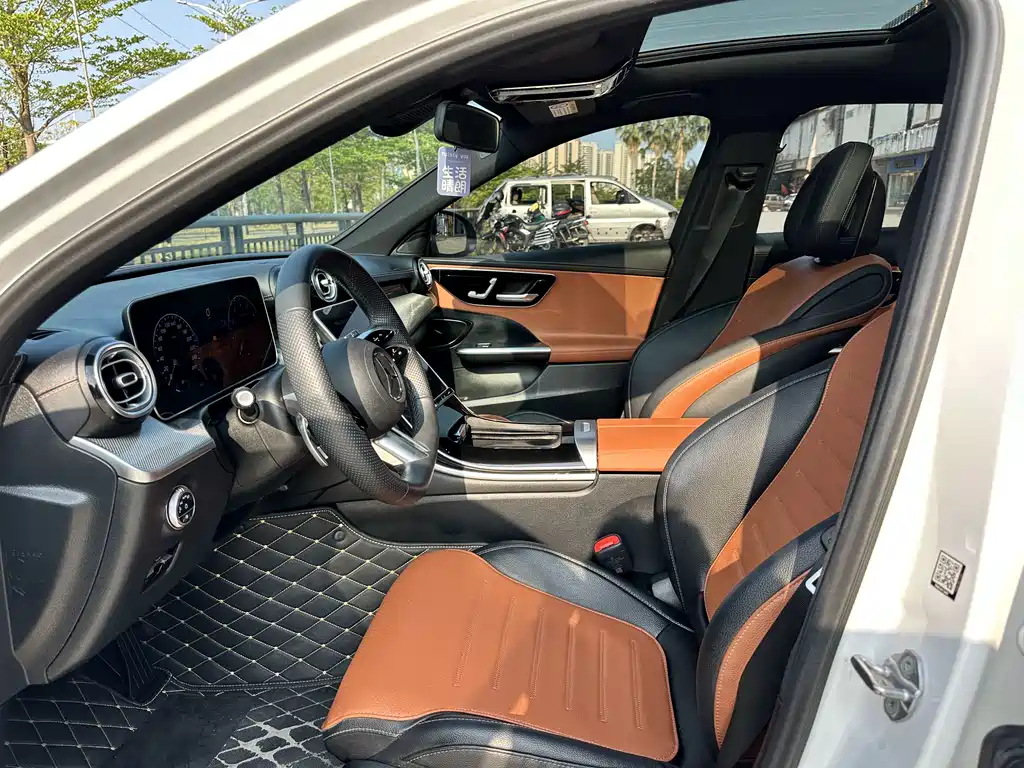 Mercedes-Benz C-Class 2023 — фото 4