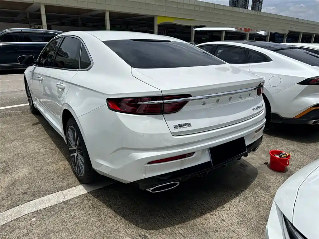 Geely Xingrui 2023 — фото 13