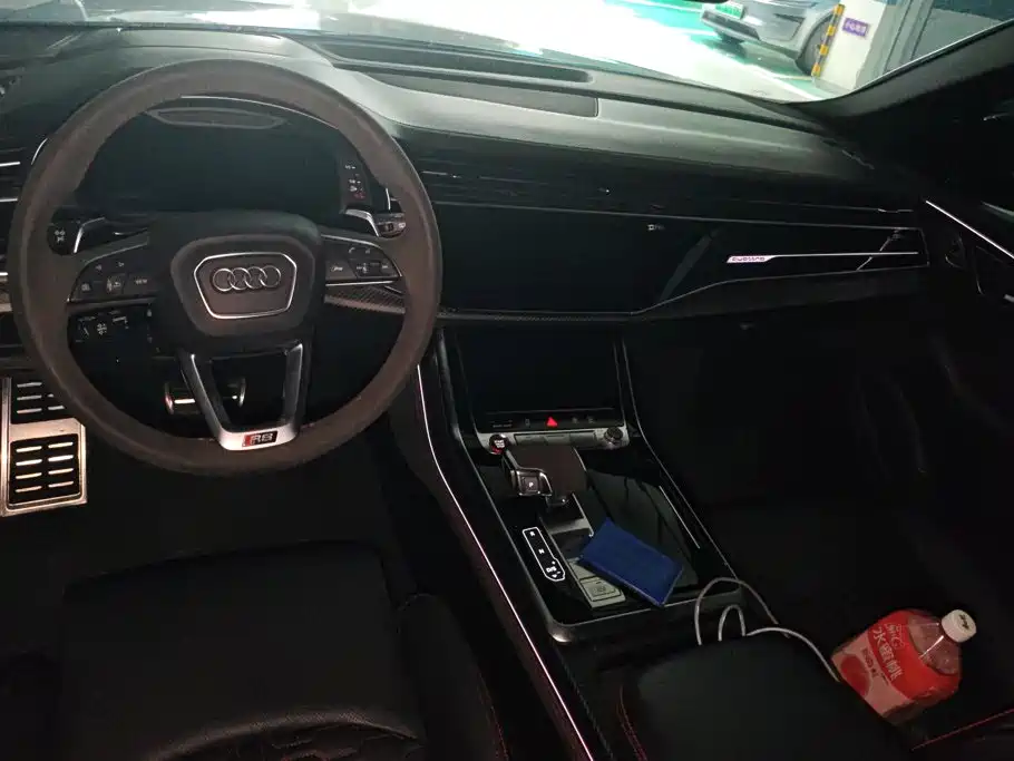Audi RS Q8 2022 — фото 12