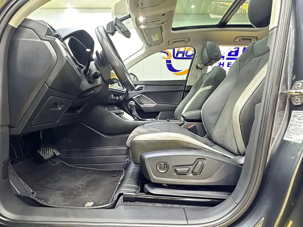 Audi Q3 2023 — фото 15