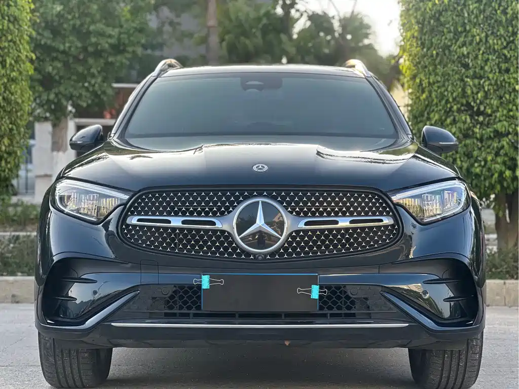 Mercedes-Benz GLC 2025