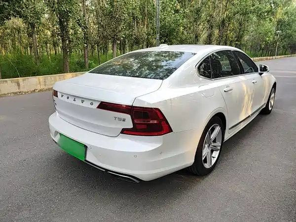 Volvo S90 2018