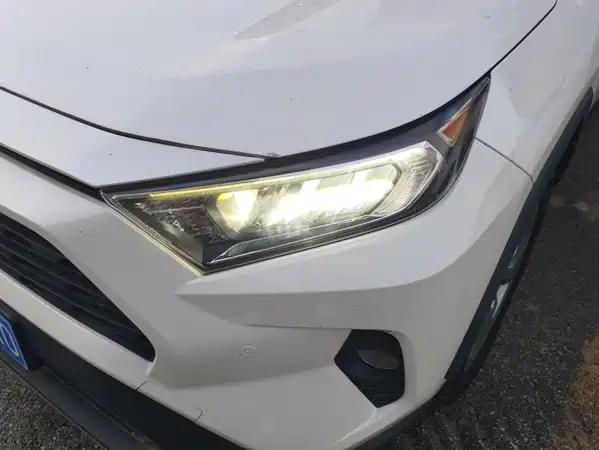 Toyota RAV4 2021