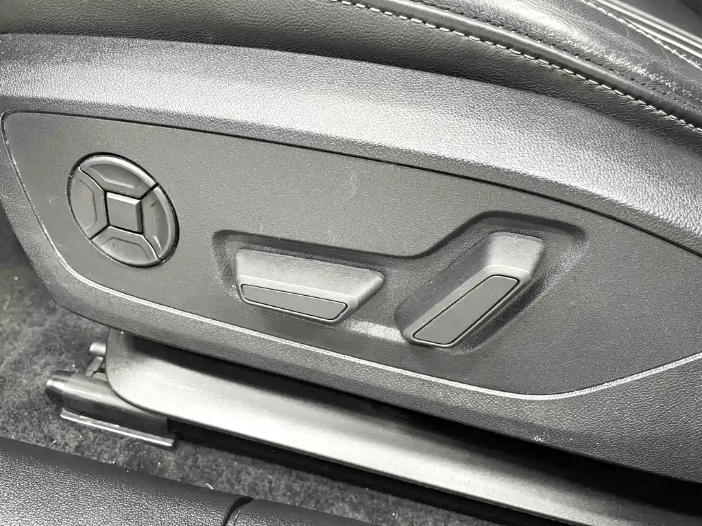 Audi A3 2023 — фото 12