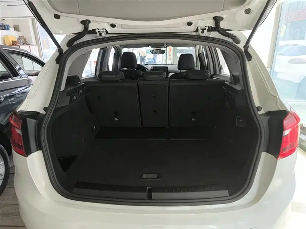 BMW 2 Series Active Tourer 2016 — фото 19