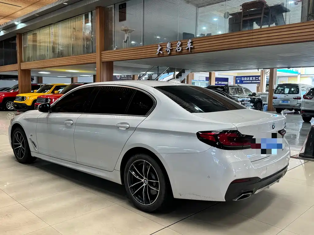 BMW 5 Series 2022