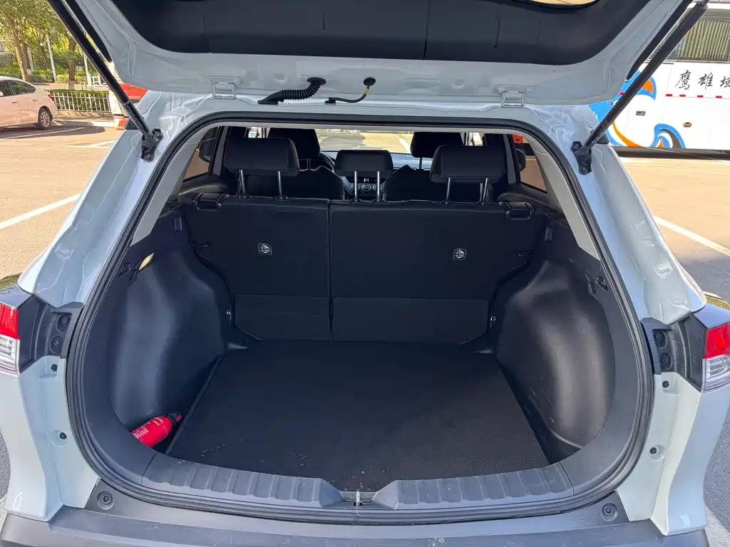 Toyota Corolla Cross 2023 — фото 14