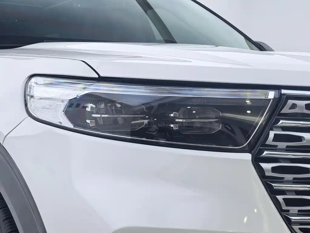 Ford Explorer 2021 — фото 4