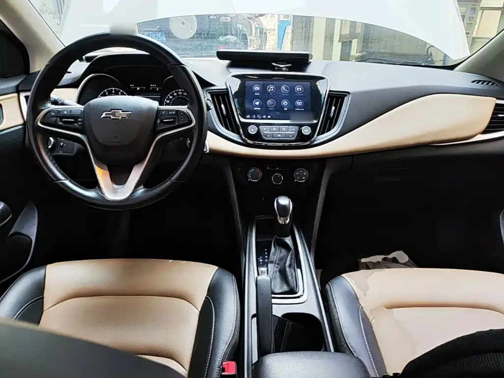 Chevrolet Monza 2020 — фото 10