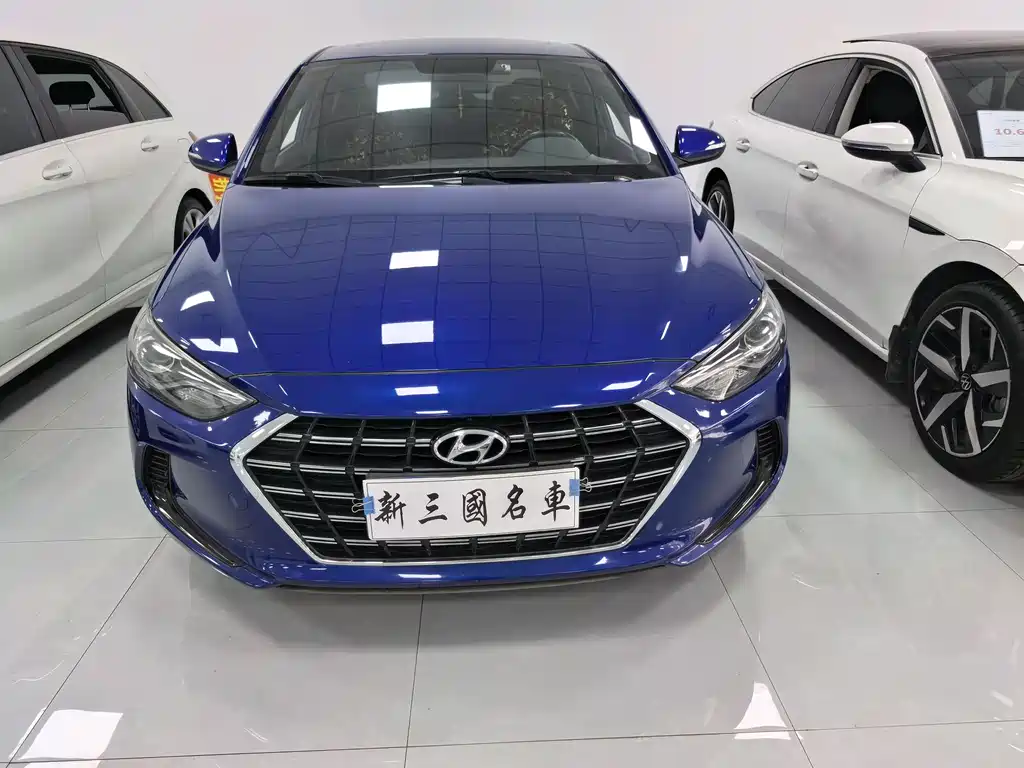 Hyundai Elantra 2020 — фото 2