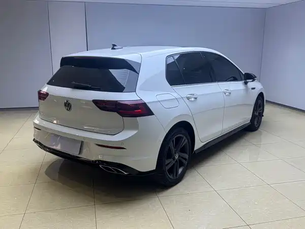Volkswagen Golf 2023