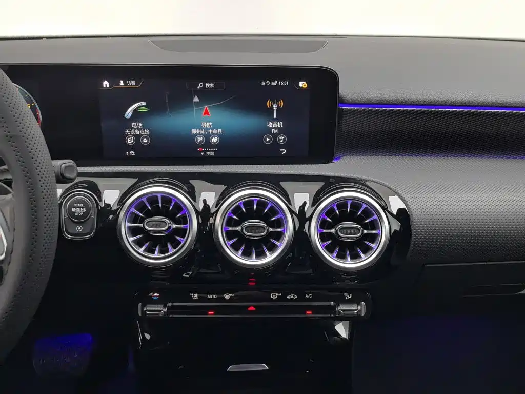 Mercedes-Benz A-Class 2021 — фото 12
