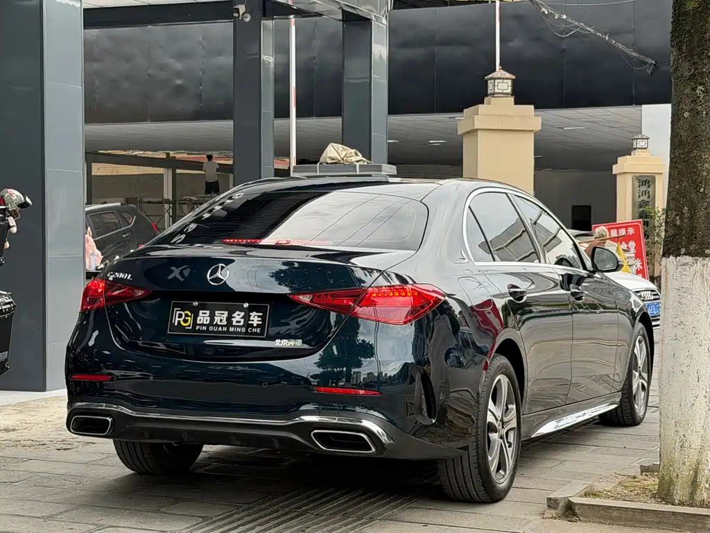 Mercedes-Benz C-Class 2022 — фото 9