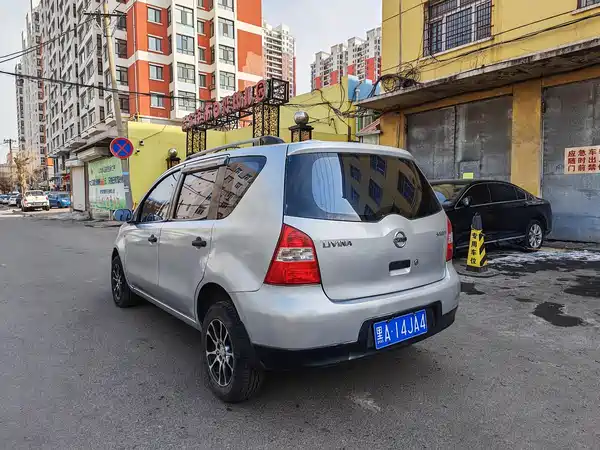 Nissan Livina 2007