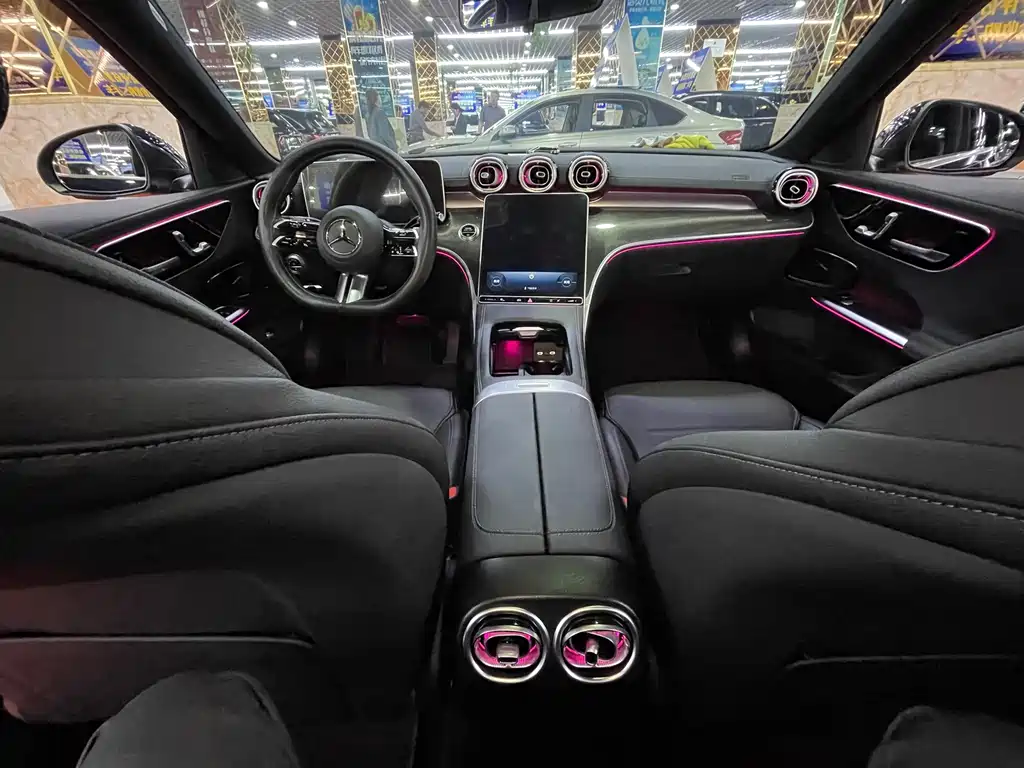 Mercedes-Benz C-Class 2024 — фото 15