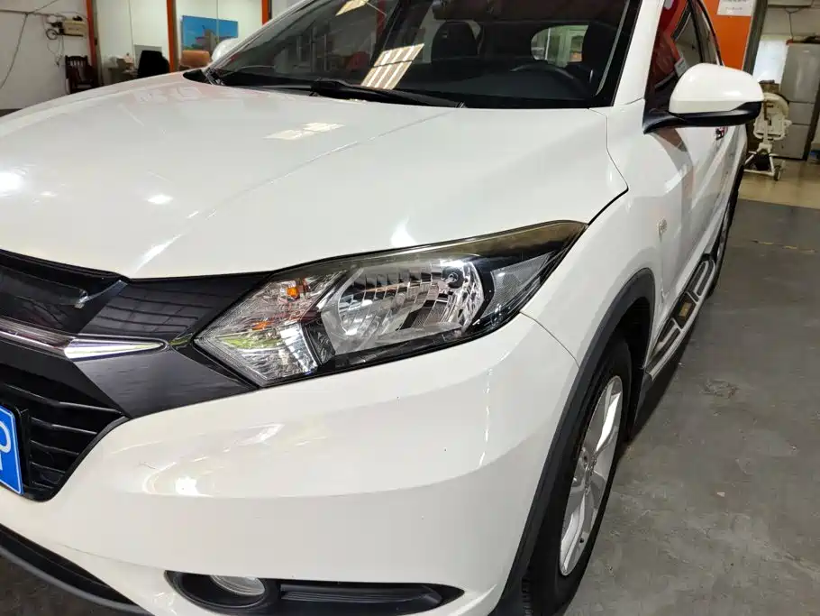 Honda Vezel 2016