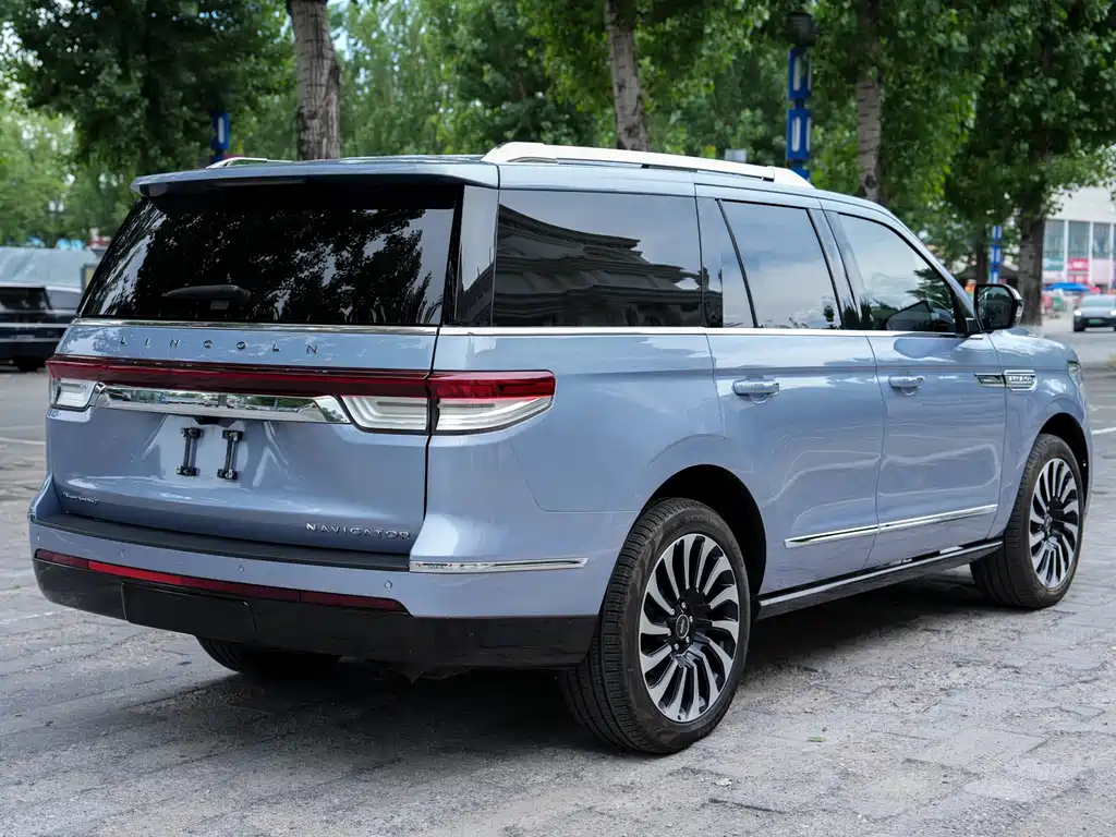 Lincoln Navigator 2022 — фото 6