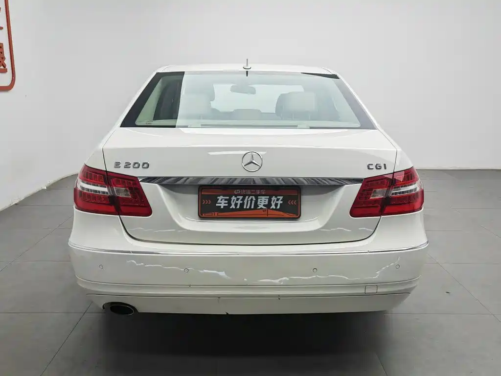 Mercedes-Benz E-Class 2010
