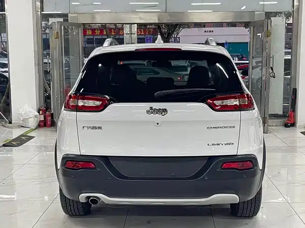 Jeep Cherokee 2020