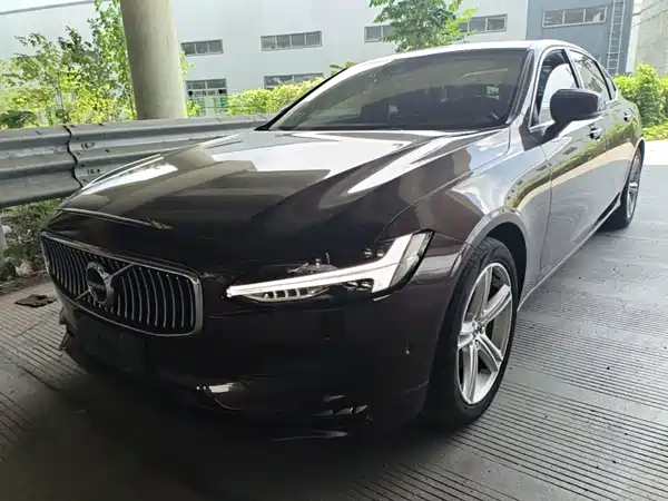 Volvo S90 2017