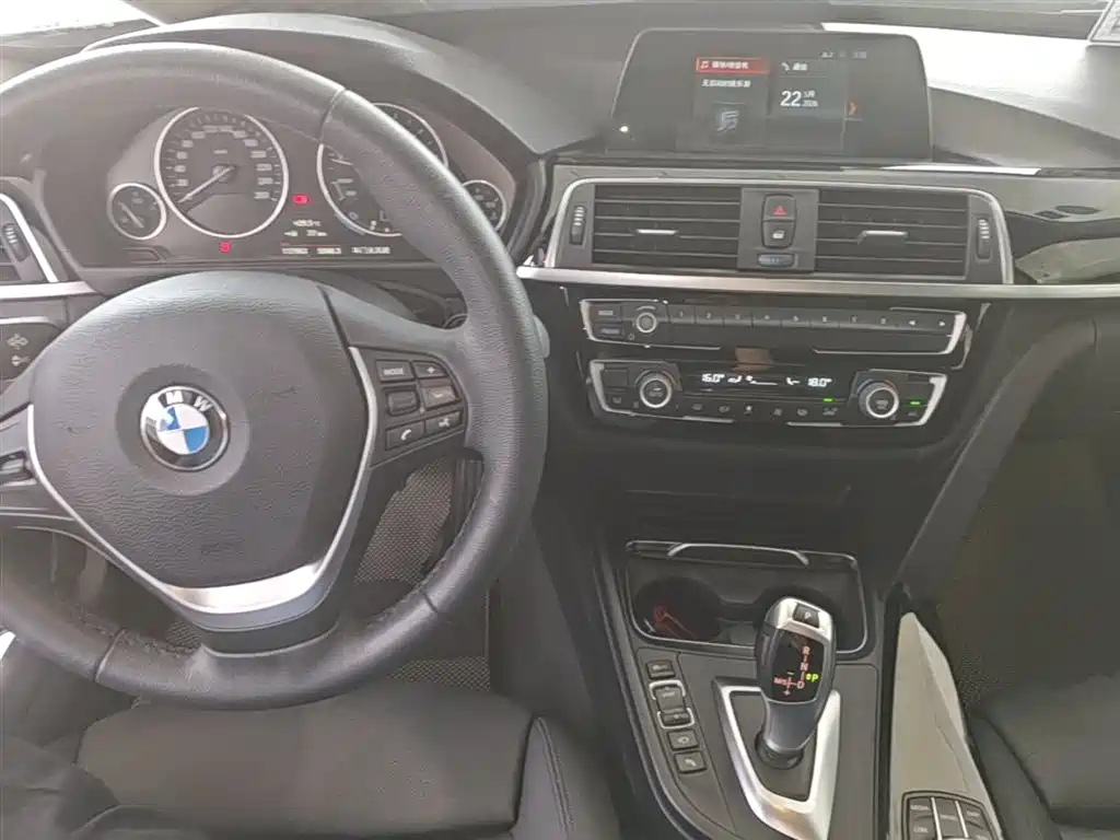 BMW 3 Series GT 2019 — фото 10