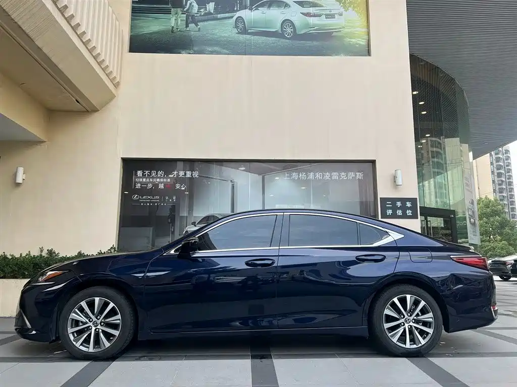 Lexus ES 2021 — фото 2