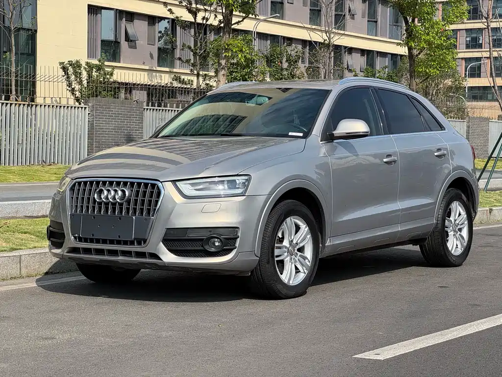 Audi Q3 2014