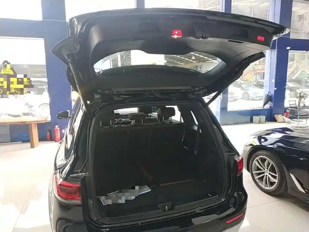 Mercedes-Benz GLB 2022 — фото 19