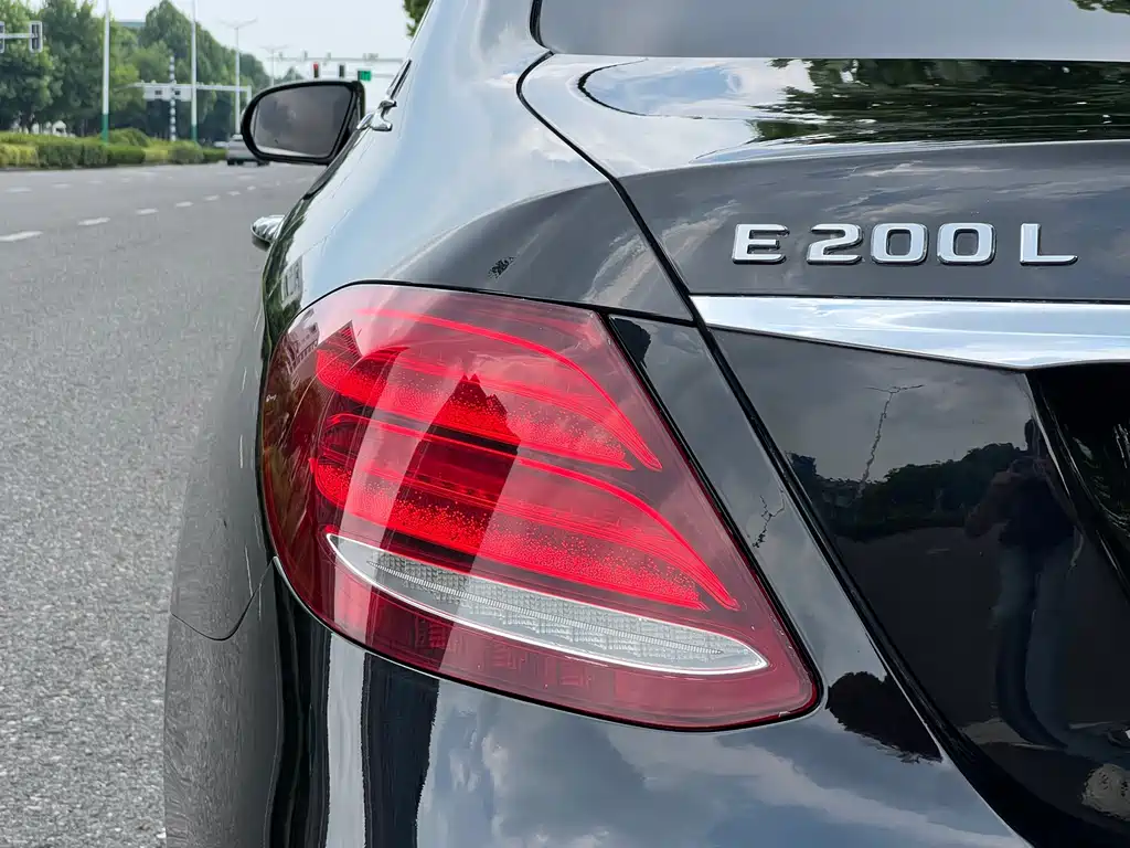 Mercedes-Benz E-Class 2017