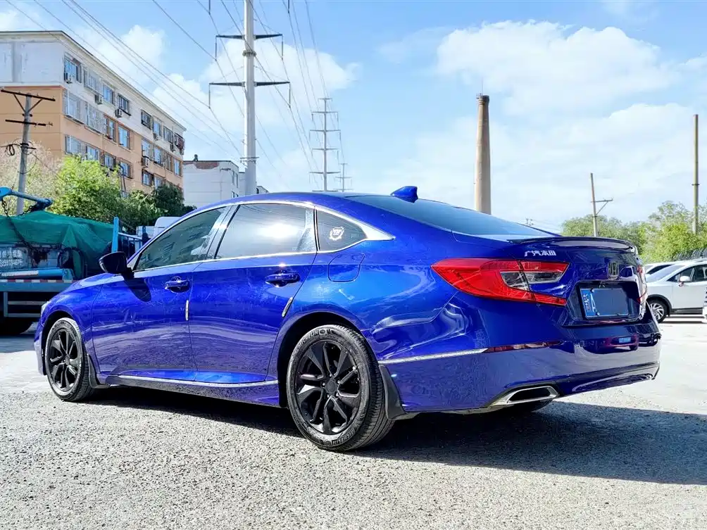 Honda Accord 2018 — фото 6
