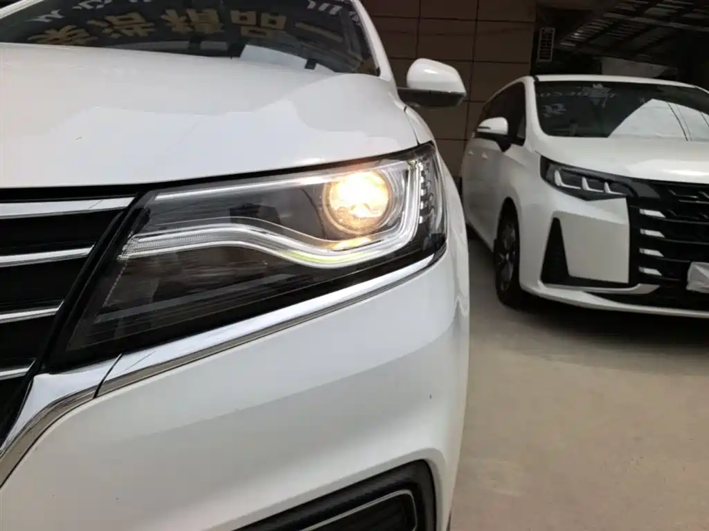 Roewe RX5 2022 — фото 24