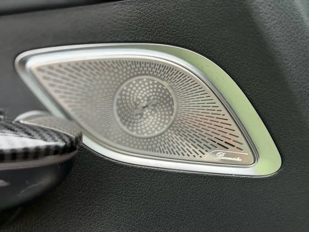 Mercedes-Benz EQE SUV 2023 — фото 13