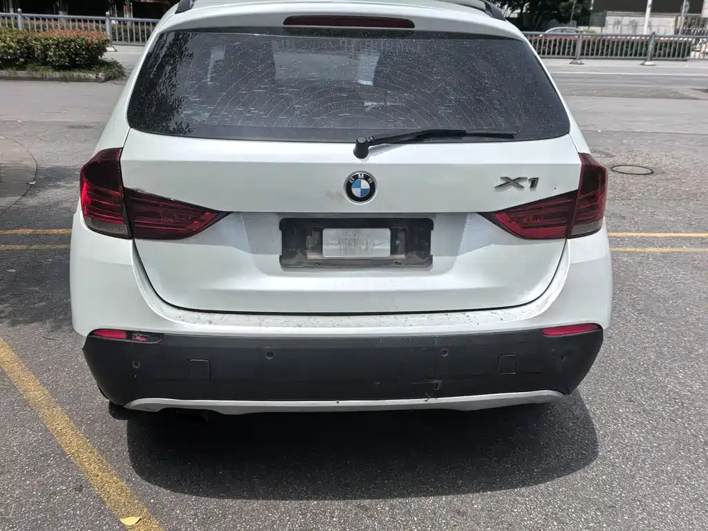 BMW X1 2012 — фото 10